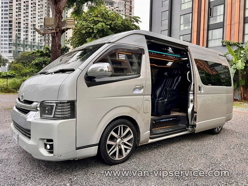 Rent a minivan to Pattaya.