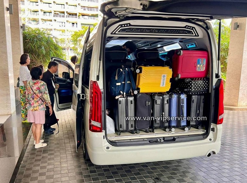 Book a van to Suvarnabhumi Airport.