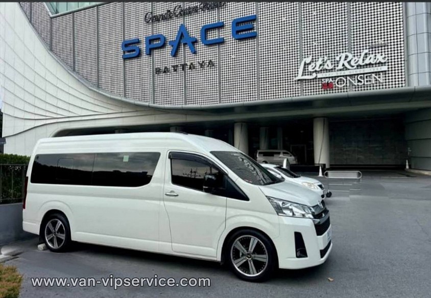 Hire a VIP van to Don Mueang Airport.