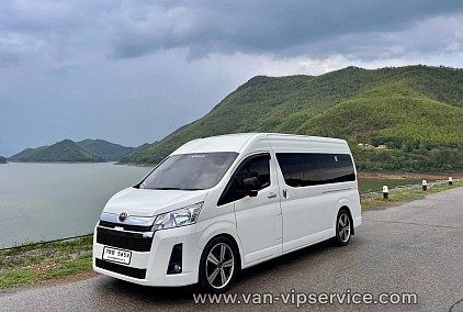 Hire a VIP van to Ban Phe.