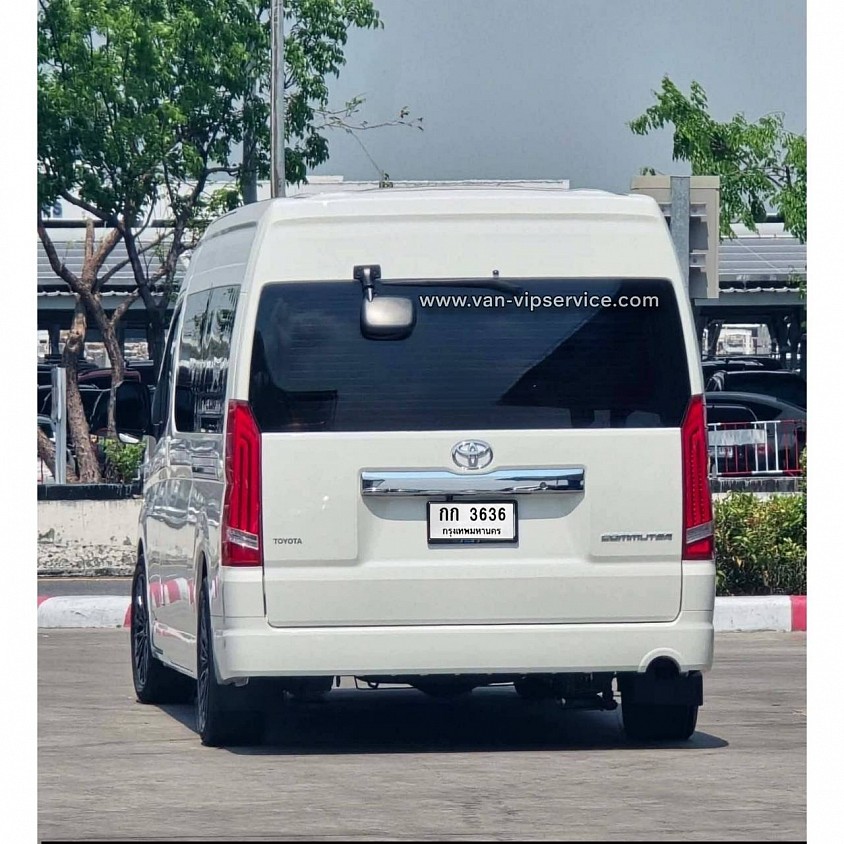 Rent a van with a driver to Rayong.