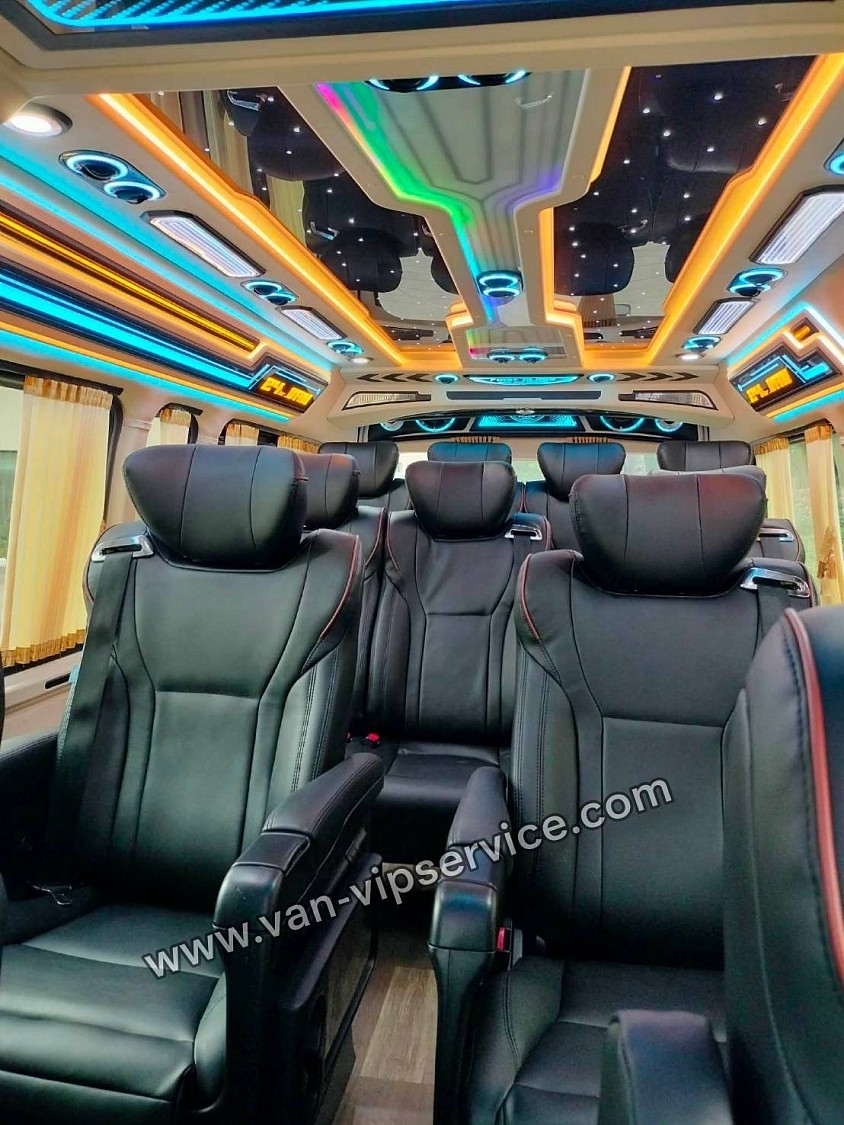 Hire a minivan from Bang Saen to Bangkok.