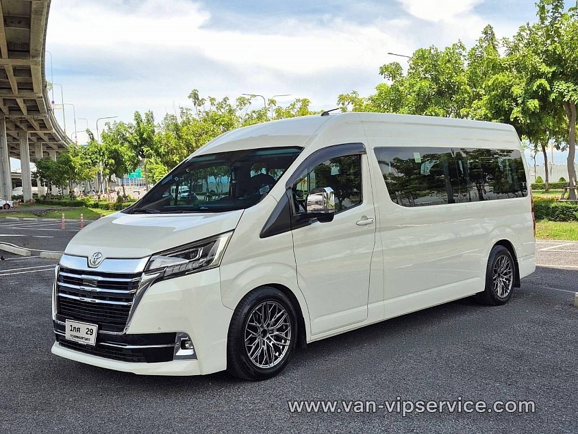 Hire a van to Nakhon Ratchasima.