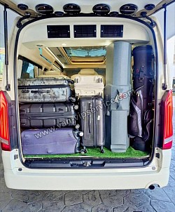 Call a minivan to Pattaya.