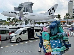 Hire a minivan from Pattaya to Bangkok.